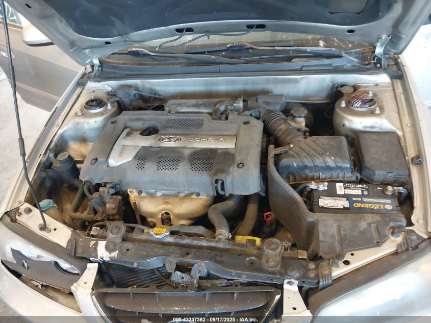 2004 Hyundai Elantra Gls/Gt VIN: KMHDN46D64U888641 Lot: 43247362