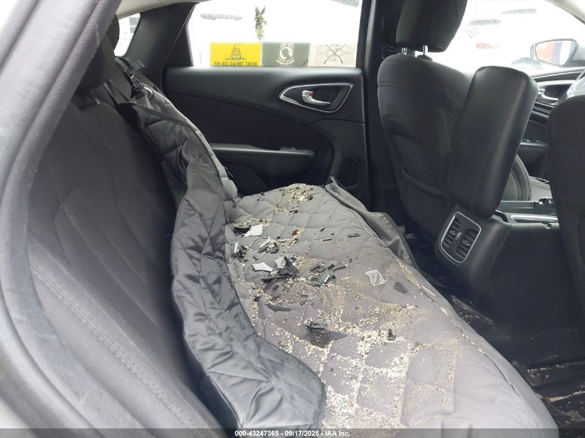 2015 Chrysler 200 Limited VIN: 1C3CCCAB8FN563022 Lot: 43247365