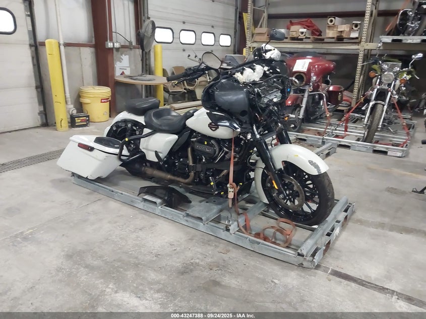 2019 HARLEY-DAVIDSON FLHXS - 1HD1KRP12KB666753