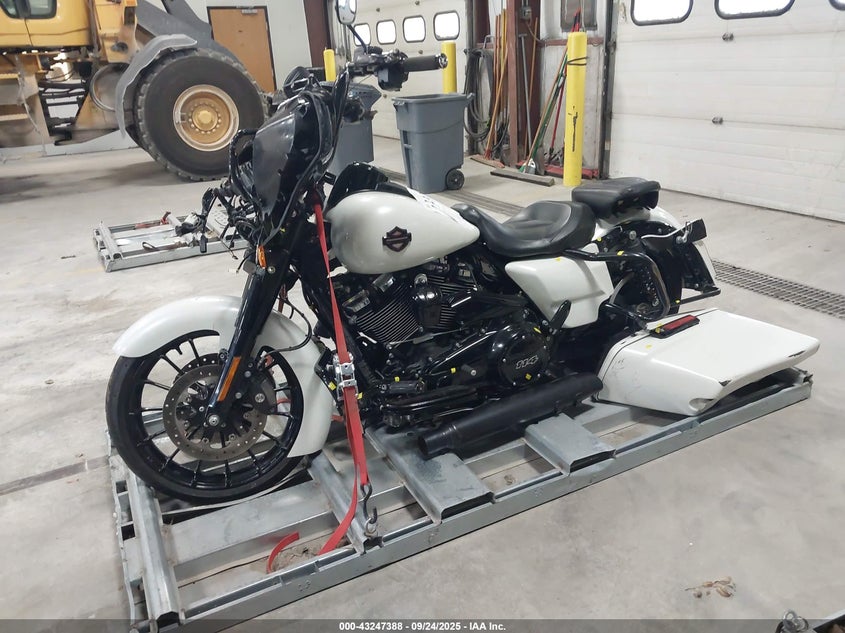 2019 HARLEY-DAVIDSON FLHXS - 1HD1KRP12KB666753