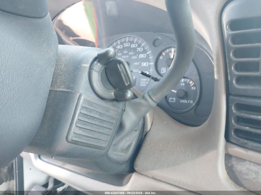 2003 Chevrolet Astro VIN: 1GCDM19X63B151610 Lot: 43247459