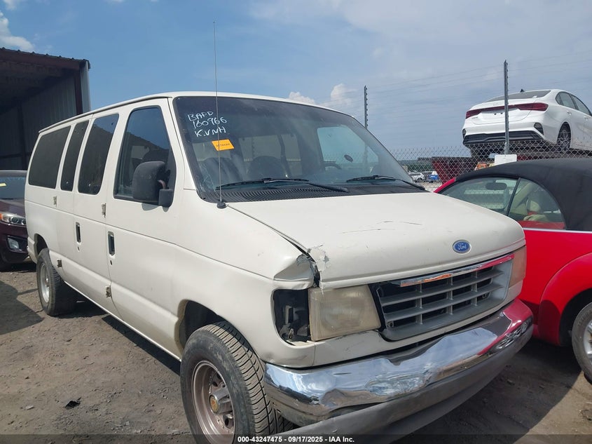 1FMEE11Y7NHB60382 1992 Ford Econoline E150 auction photo 1