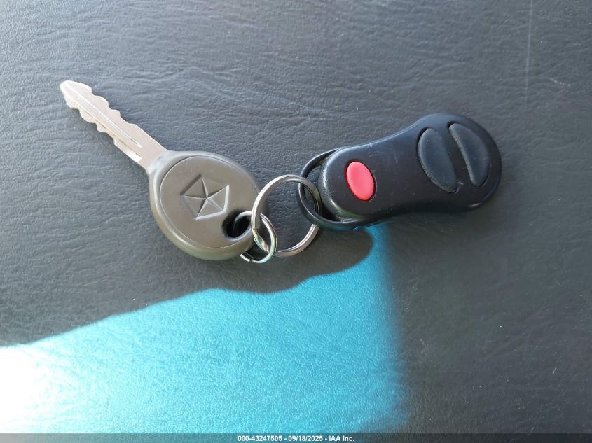 2000 Jeep Grand Cherokee Limited VIN: 1J4GW58N1YC242326 Lot: 43247505