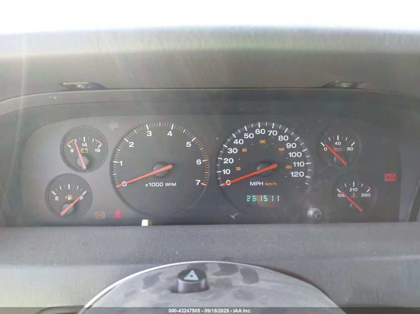 2000 Jeep Grand Cherokee Limited VIN: 1J4GW58N1YC242326 Lot: 43247505