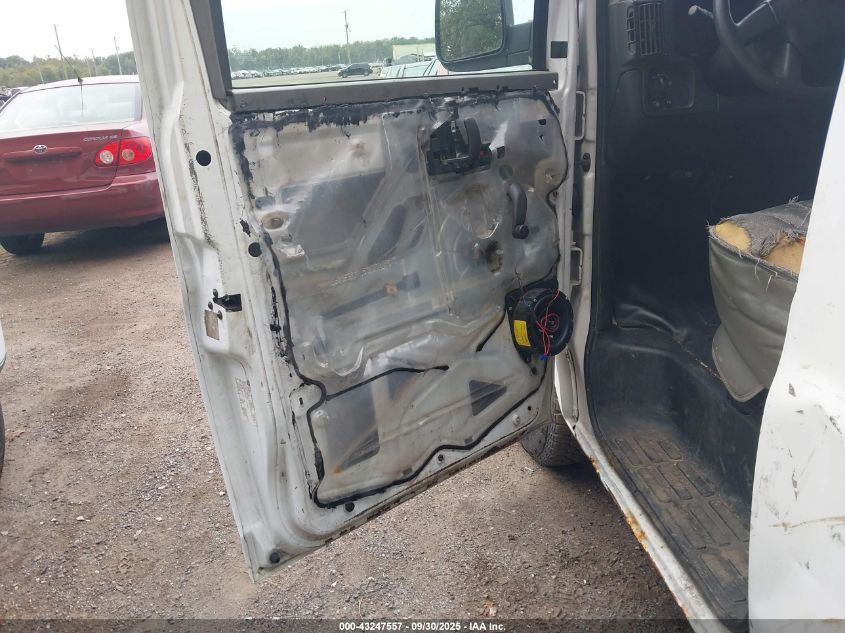 2006 Chevrolet Express Work Van VIN: 1GCFG15XX61157037 Lot: 43247557