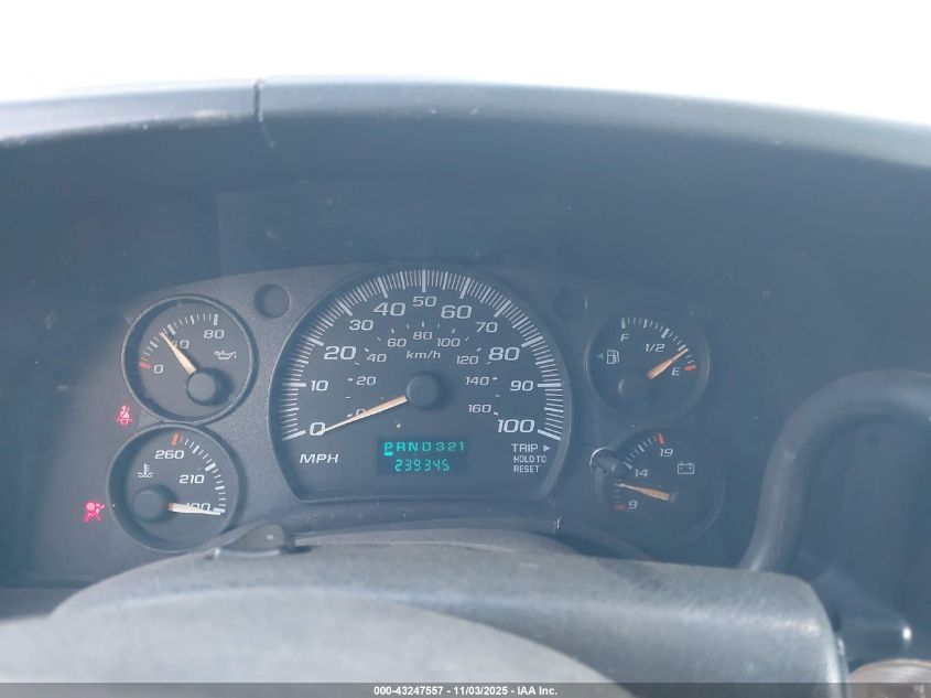 2006 Chevrolet Express Work Van VIN: 1GCFG15XX61157037 Lot: 43247557