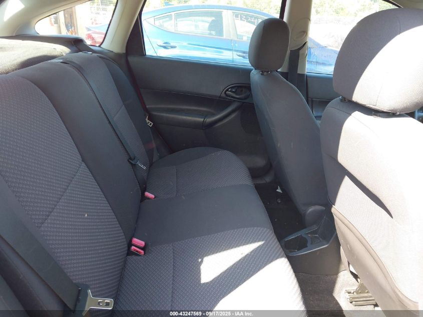 2005 Ford Focus Zx5 VIN: 3FAFP37NX5R122015 Lot: 43247569