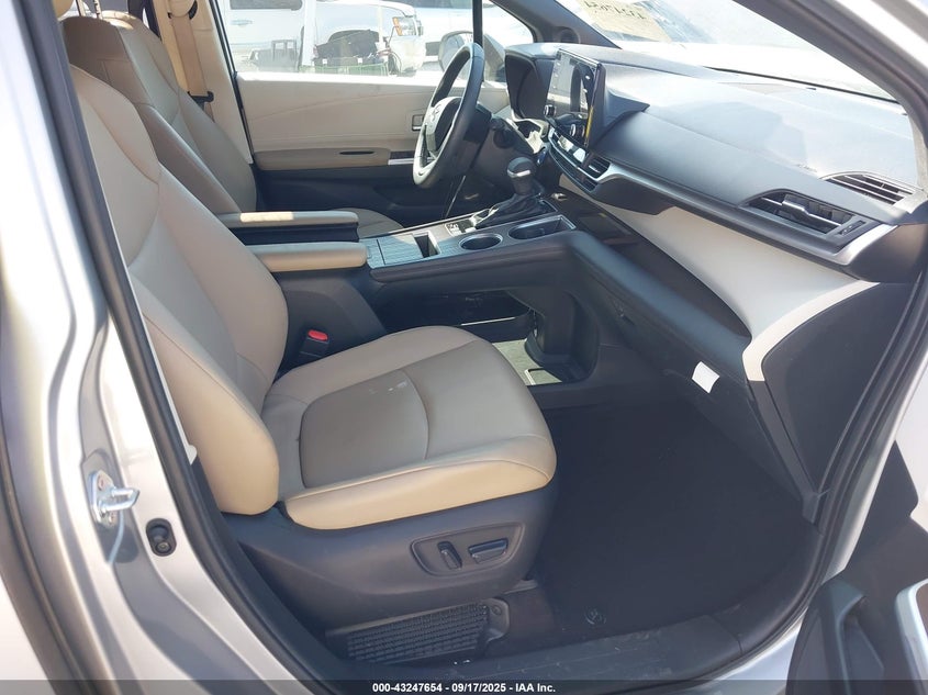 2022 TOYOTA SIENNA XLE - 5TDJRKEC9NS127830