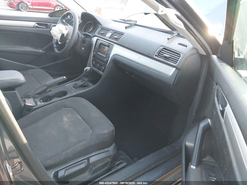 2017 Volkswagen Passat 1.8T S