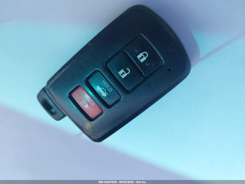 2014 Toyota Camry Hybrid Se Limited Edition VIN: 4T1BD1FK4EU130306 Lot: 43247828