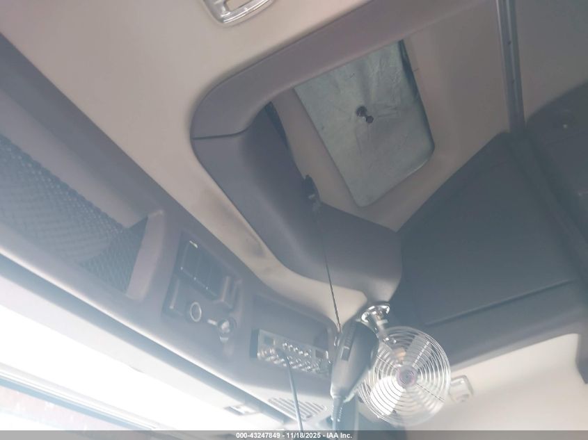 2018 Volvo Vnl VIN: 4V4NC9EH0JN893926 Lot: 43247849