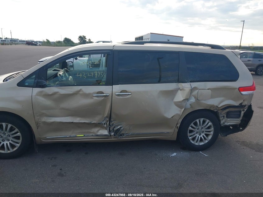 2011 Toyota Sienna Xle V6 VIN: 5TDYK3DC2BS122538 Lot: 43247955