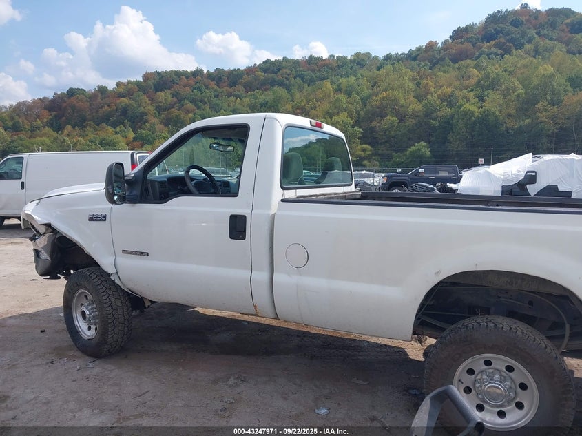 2002 Ford F-250 Xl/Xlt VIN: 1FTNF21F32EC53208 Lot: 43247971