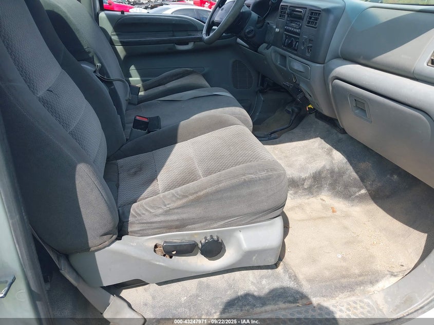 1FTNF21F32EC53208 2002 FORD F250 photo no. 5