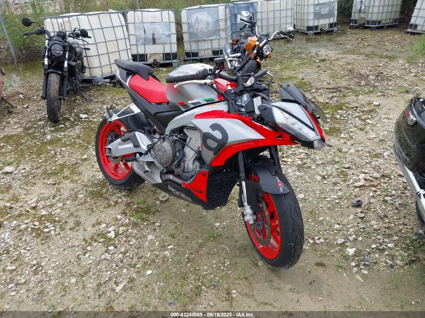 2021 Aprilia Tuono 660