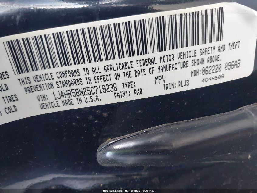 2005 Jeep Grand Cherokee Limited VIN: 1J4HR58N25C719238 Lot: 43248225
