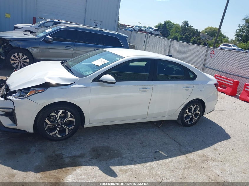 2021 Kia Forte Lxs VIN: 3KPF24AD1ME409117 Lot: 43248228