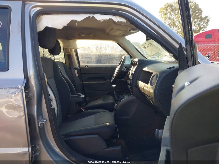 2016 JEEP PATRIOT SPORT - 1C4NJPBB9GD702556