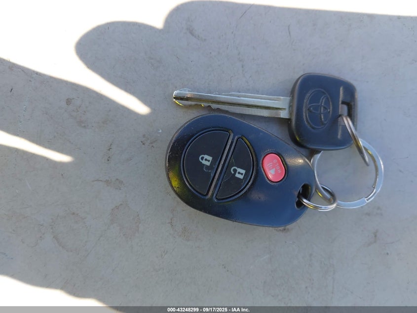 2011 Toyota Sienna Base V6 VIN: 5TDZK3DC5BS164903 Lot: 43248299