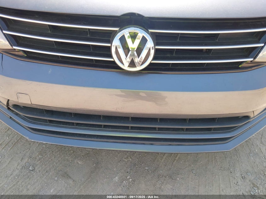 2015 VOLKSWAGEN JETTA 1.8T SE 3VWD07AJ9FM228812