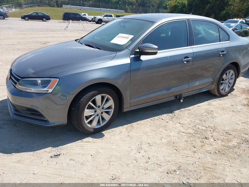 2015 VOLKSWAGEN JETTA 1.8T SE 3VWD07AJ9FM228812