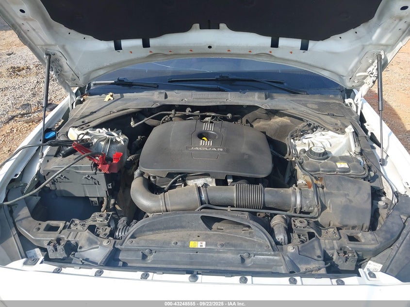 2017 JAGUAR XE 25T - SAJAR4BG5HA977296