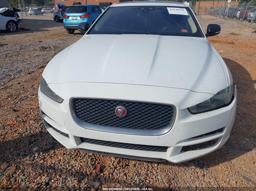 2017 JAGUAR XE 25T - SAJAR4BG5HA977296