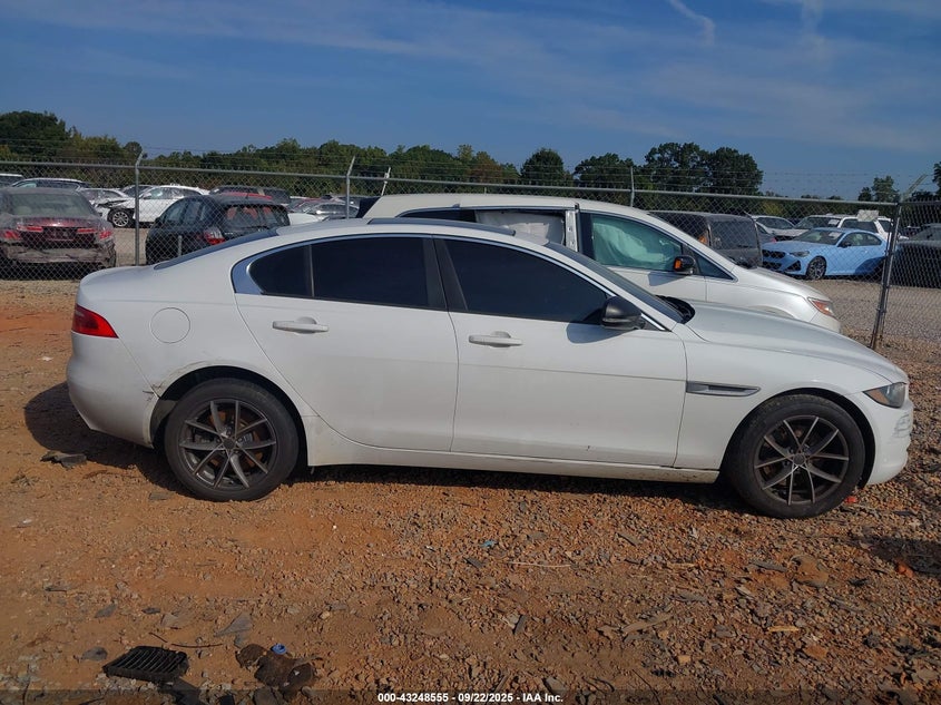 2017 JAGUAR XE 25T - SAJAR4BG5HA977296