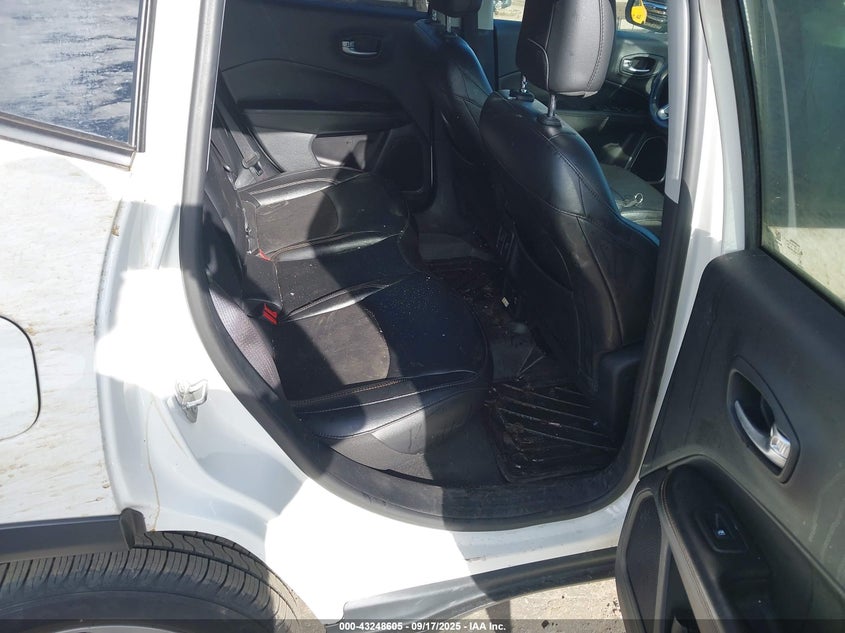 2019 Jeep Compass Latitude 4X4 VIN: 3C4NJDBB8KT594156 Lot: 43248605