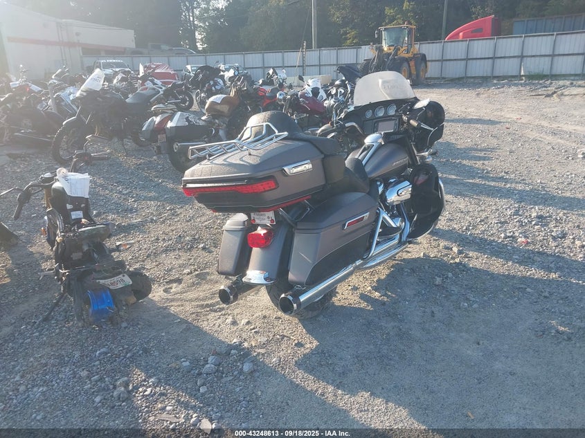 1HD1KED12HB660375 2017 HARLEY-DAVIDSON ELECTRA GLIDE photo no. 4