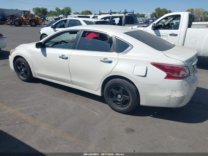 1N4AL3APXDN410960 2013 NISSAN ALTIMA photo no. 3