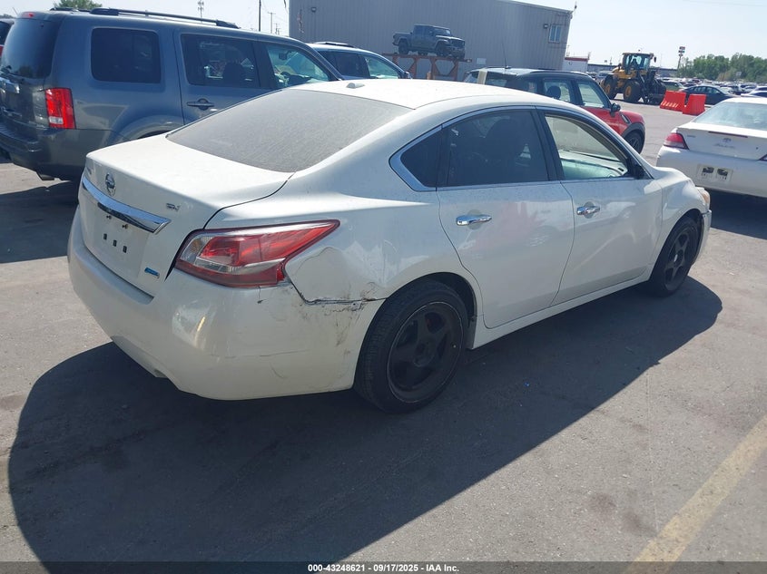 1N4AL3APXDN410960 2013 NISSAN ALTIMA photo no. 4
