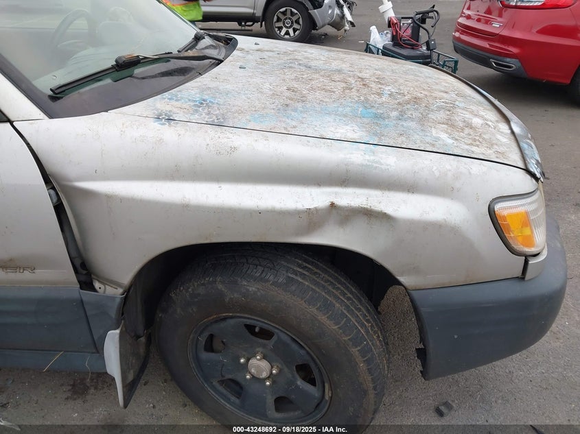 2001 Subaru Forester L VIN: JF1SF63551G755807 Lot: 43248692