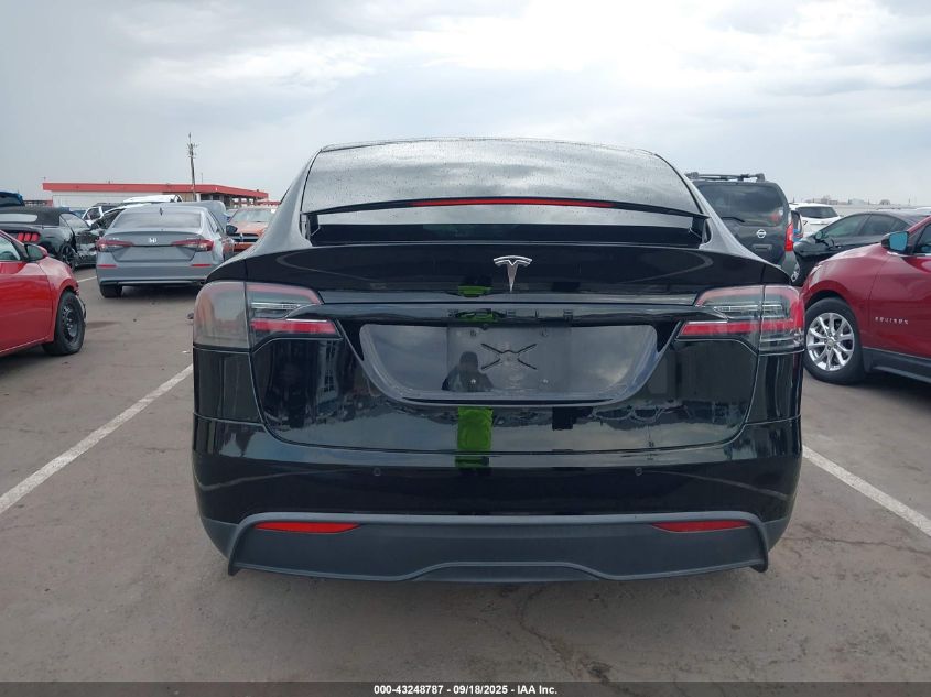 2022 Tesla Model X Dual Motor All-Wheel Drive VIN: 7SAXCBE58NF328641 Lot: 43248787