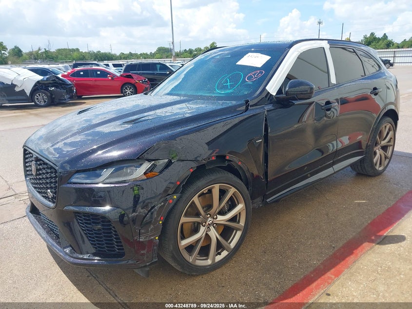 Vin: sadcz2ee5pa714105, lot: 43743331, jaguar f-pace svr p550 awd automatic 20232