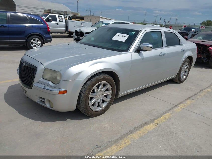 2C3AA63H55H607489 2005 CHRYSLER 300C photo no. 2