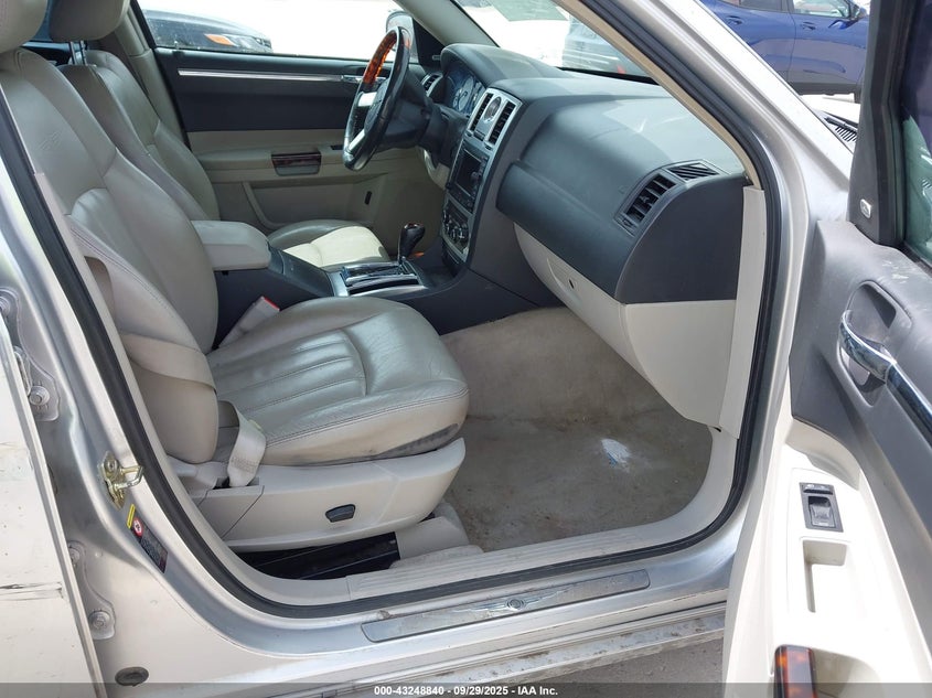 2C3AA63H55H607489 2005 CHRYSLER 300C photo no. 5