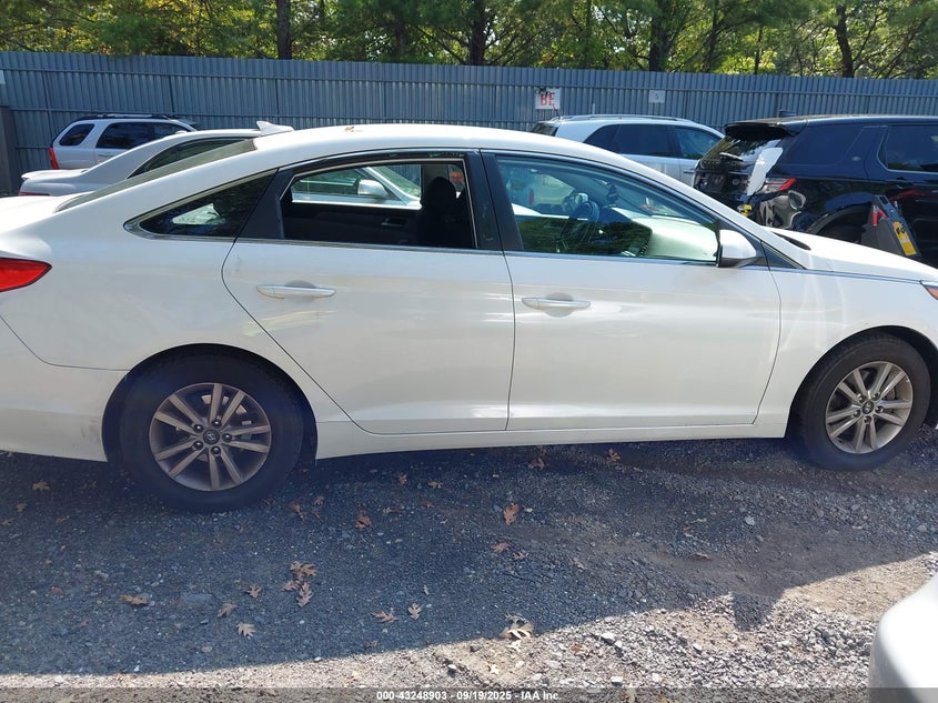 2017 HYUNDAI SONATA SE - 5NPE24AF7HH484175