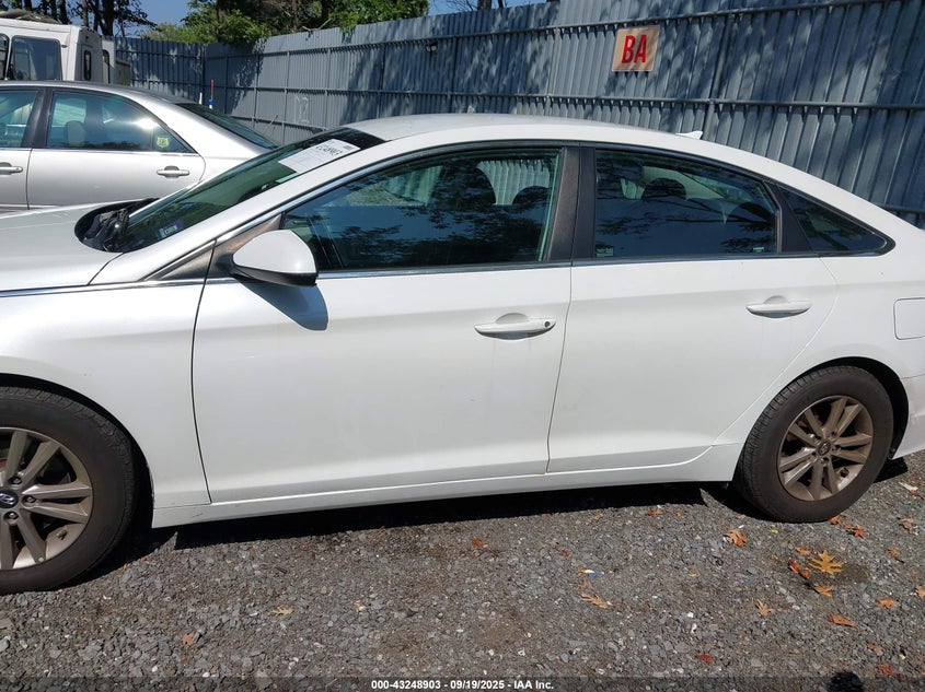 2017 HYUNDAI SONATA SE - 5NPE24AF7HH484175