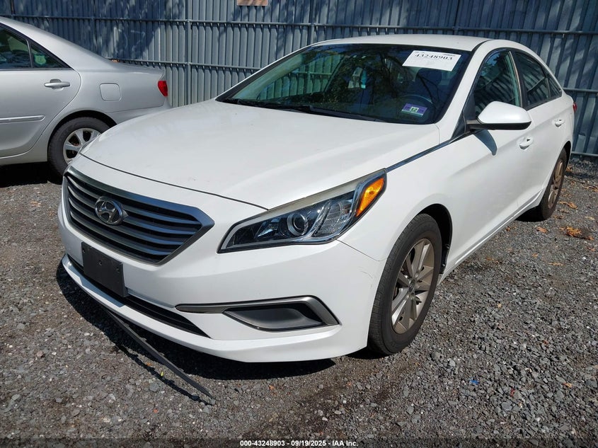 2017 HYUNDAI SONATA SE - 5NPE24AF7HH484175
