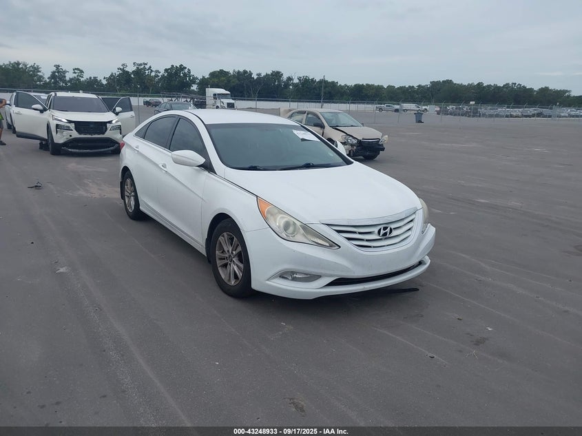 2013 HYUNDAI SONATA GLS - 5NPEB4AC9DH671174