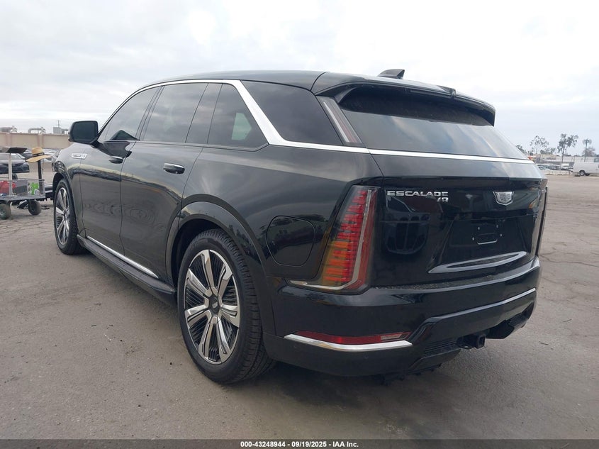 1GYTECKL3SU100249 2025 CADILLAC  photo no. 3