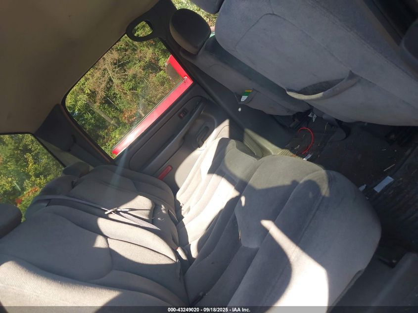 2005 GMC Sierra 1500 Sle VIN: 2GTEK13T051333340 Lot: 43249020