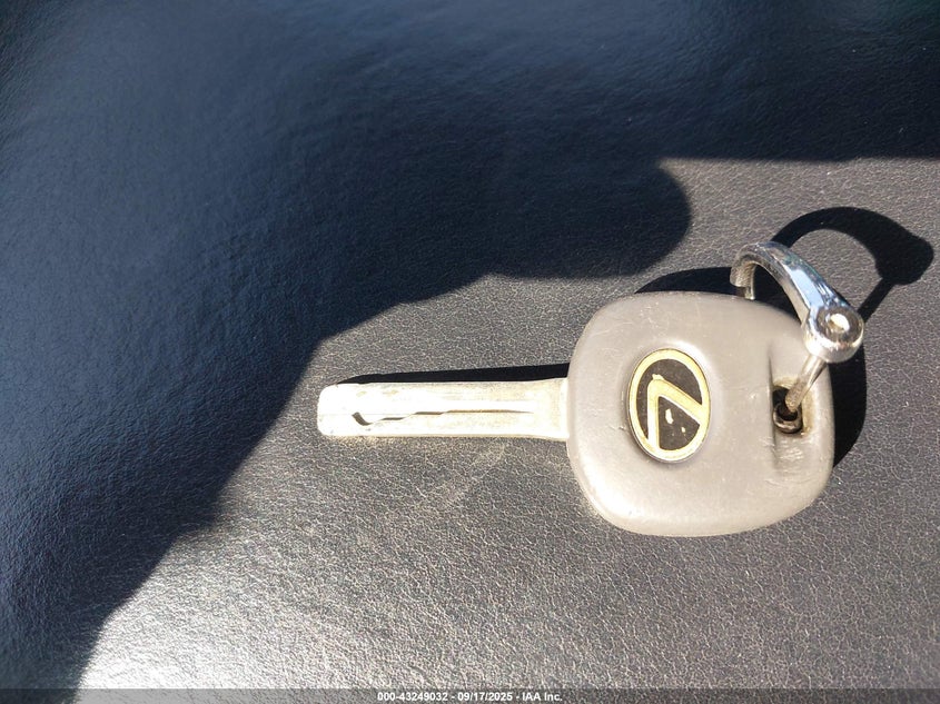 2000 Lexus Ls 400 VIN: JT8BH28F6Y0179094 Lot: 43249032