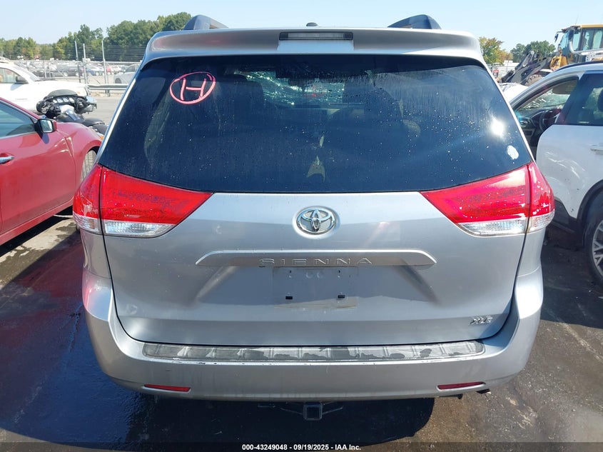 2011 Toyota Sienna Xle V6 VIN: 5TDYK3DC1BS164179 Lot: 43249048