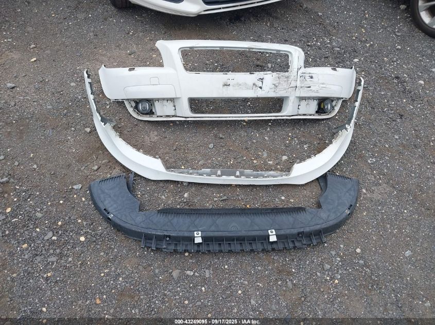 2008 Volvo C30 T5 R-Design/T5 Version 1.0/T5 Version 2.0 VIN: YV1MK672882049253 Lot: 43249095