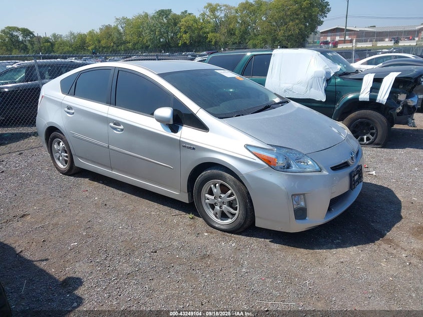 2011 Toyota Prius Two silver hatchback hybrid JTDKN3DU8B5342200 photo #1