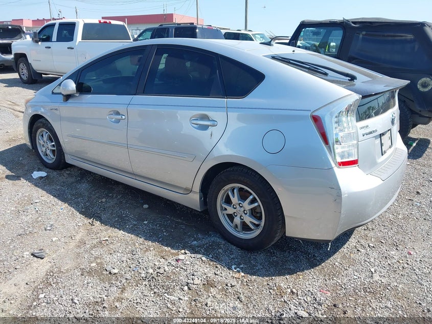 2011 Toyota Prius Two silver hatchback hybrid JTDKN3DU8B5342200 photo #4
