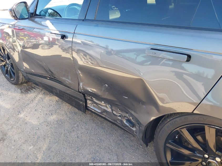 2018 Land Rover Range Rover Velar P380 First Edition/P380 Hse R-Dynamic VIN: SALYM2RV8JA741504 Lot: 43249165