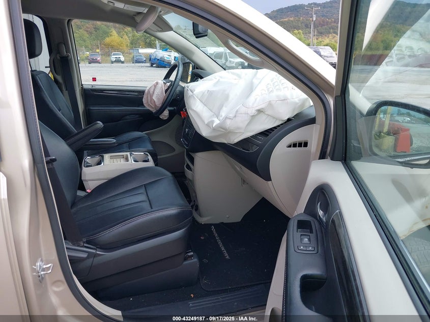 2015 CHRYSLER TOWN & COUNTRY TOURING - 2C4RC1BG9FR534126